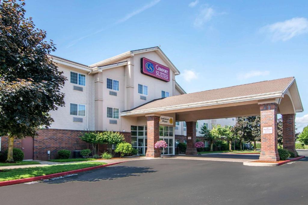 Comfort Suites Linn County Fairground and Expo